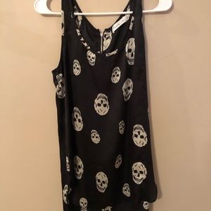 Satiny skull top